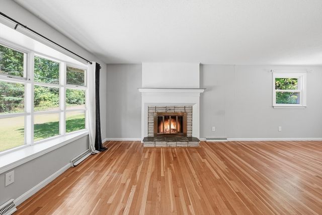 218 Blackstone St, Bellingham, MA 02019