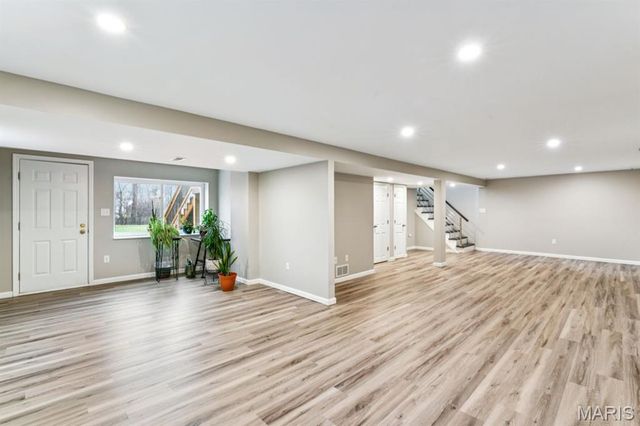 687 Green Forest Drive, Fenton, MO 63026