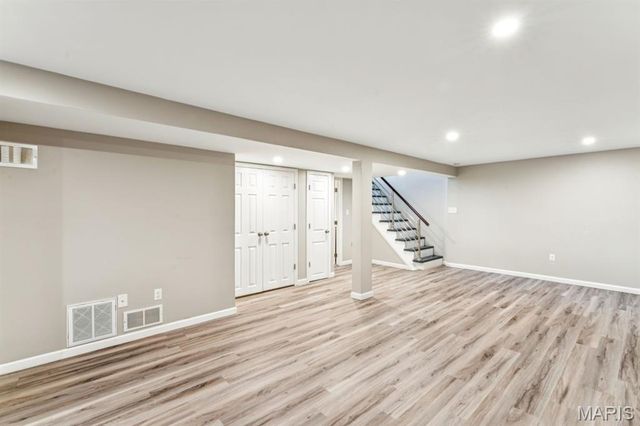 687 Green Forest Drive, Fenton, MO 63026