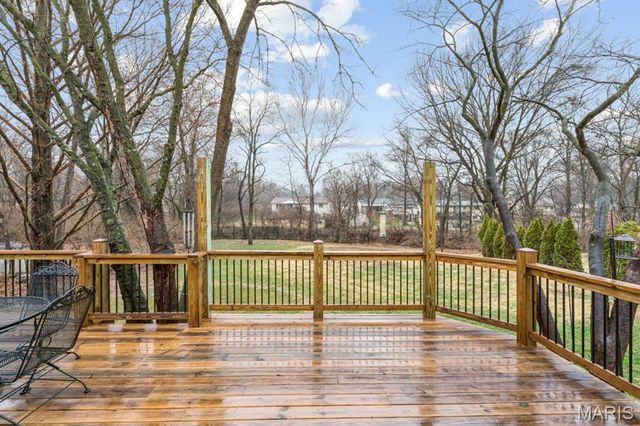 687 Green Forest Drive, Fenton, MO 63026