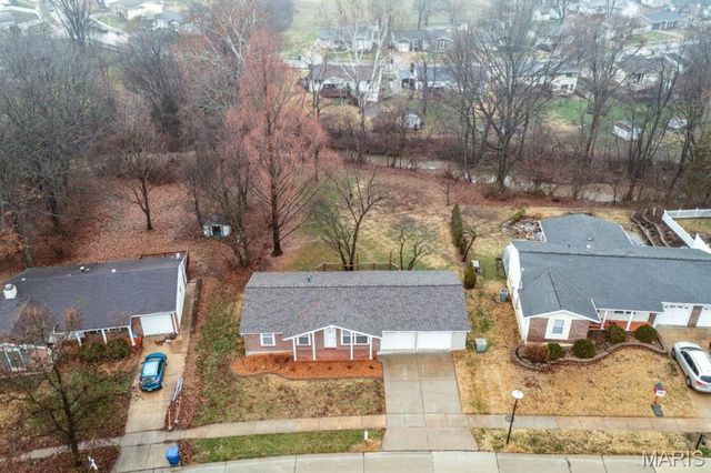 687 Green Forest Drive, Fenton, MO 63026