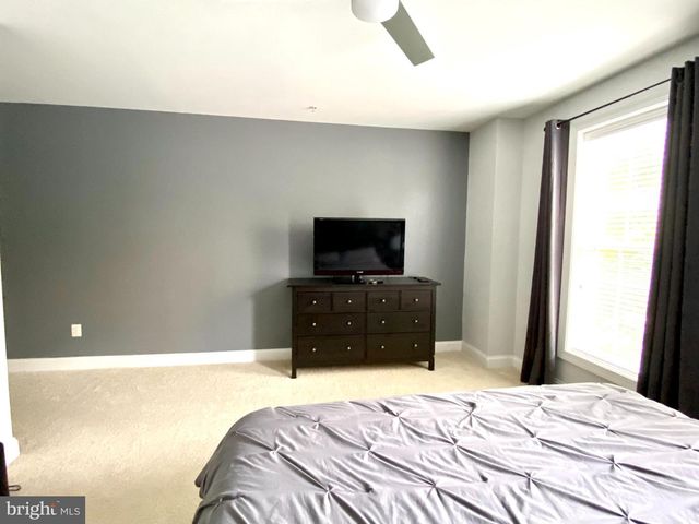 15181 LANCASHIRE DR, Woodbridge, VA 22191