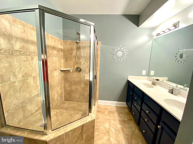 15181 LANCASHIRE DR, Woodbridge, VA 22191
