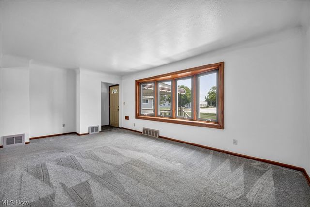 3929 E 365th Street, Willoughby, OH 44094