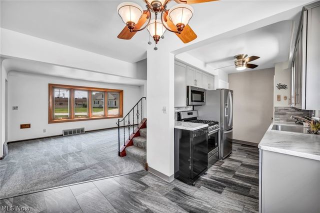 3929 E 365th Street, Willoughby, OH 44094