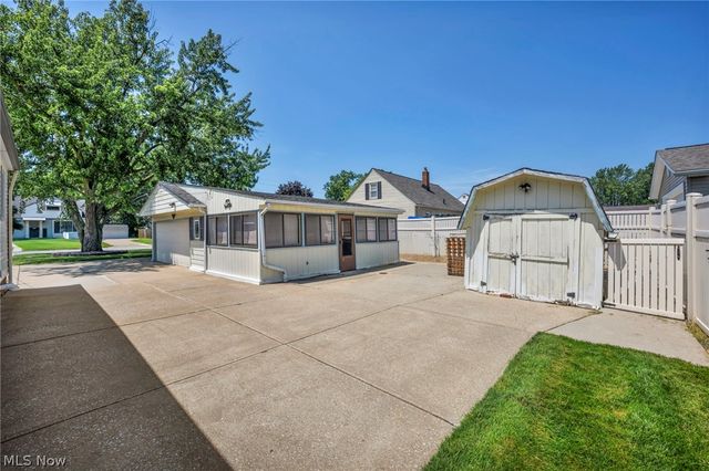 3929 E 365th Street, Willoughby, OH 44094