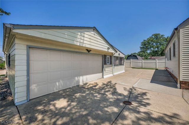 3929 E 365th Street, Willoughby, OH 44094