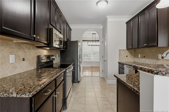 1536 Grassy Branch Drive, Fayetteville, NC 28304
