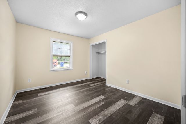 335 Maplewood Dr, Shelbyville, TN 37160