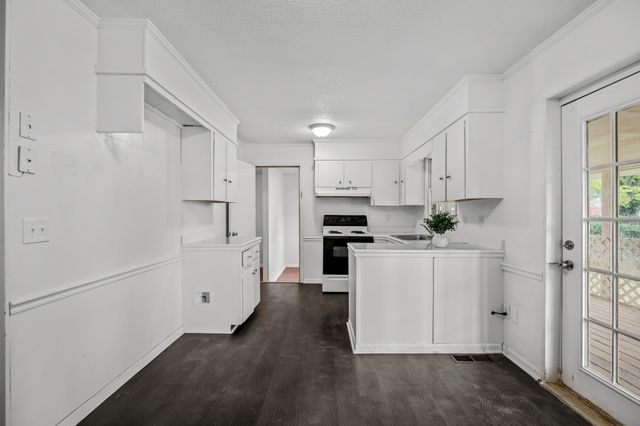 335 Maplewood Dr, Shelbyville, TN 37160