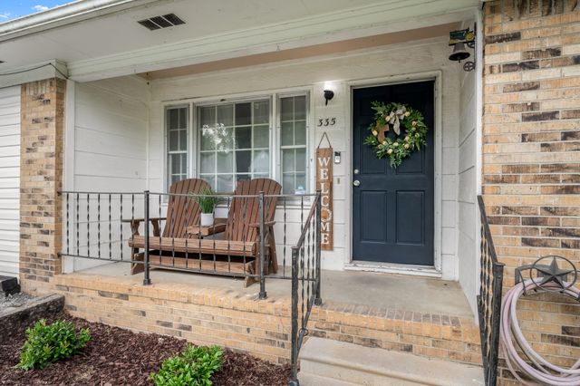 335 Maplewood Dr, Shelbyville, TN 37160