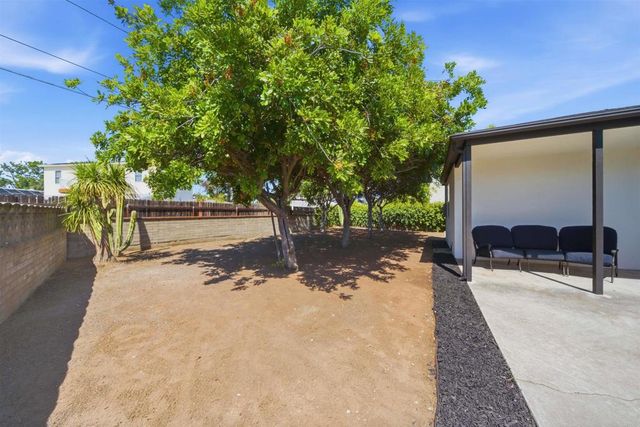2238 Charles Way, El Cajon, CA 92020