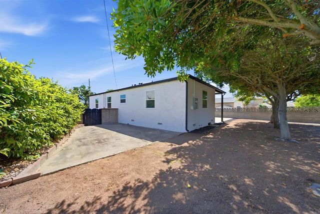 2238 Charles Way, El Cajon, CA 92020