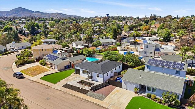 2238 Charles Way, El Cajon, CA 92020