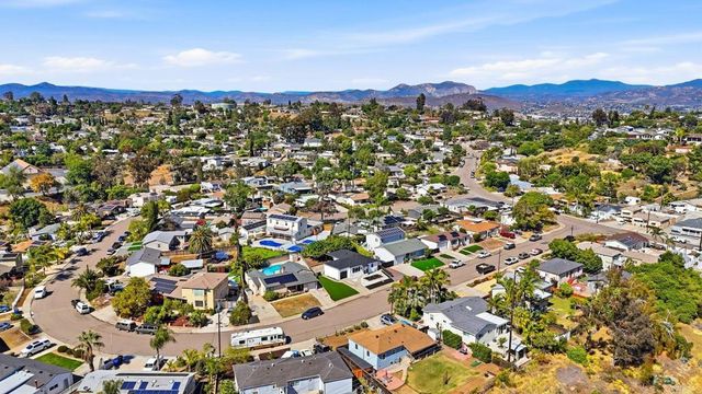 2238 Charles Way, El Cajon, CA 92020