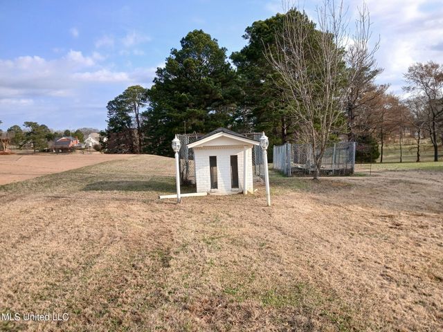 8 Twelve Oaks Place, Madison, MS 39110