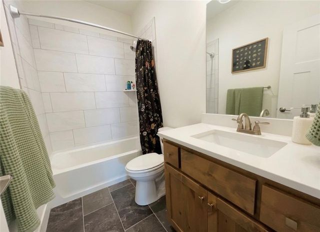 19610 W 196th Terrace, Spring Hill, KS 66083