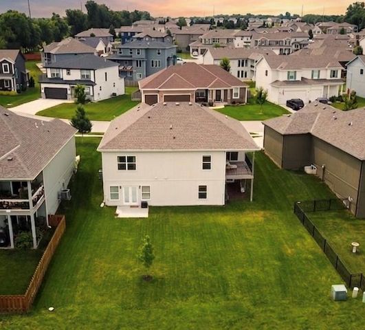 19610 W 196th Terrace, Spring Hill, KS 66083