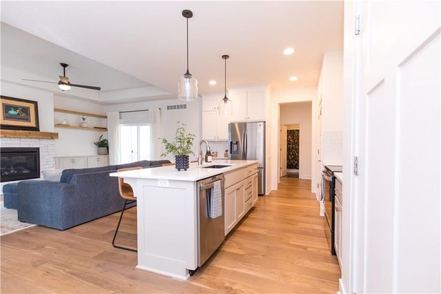 19610 W 196th Terrace, Spring Hill, KS 66083