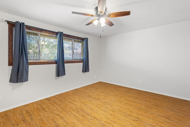 5513 W Waltann Lane, Glendale, AZ 85306