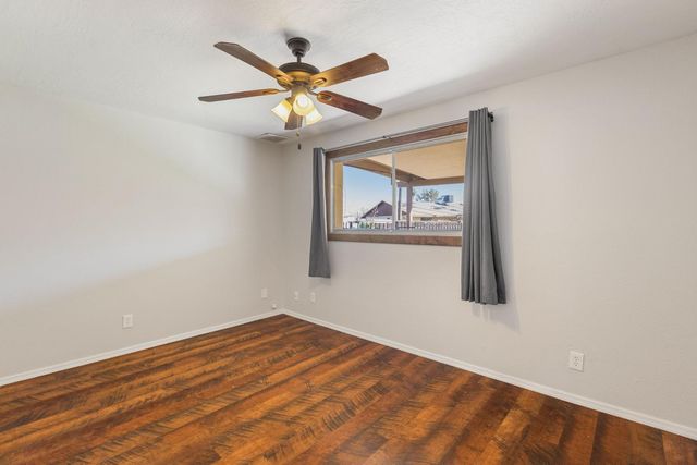 5513 W Waltann Lane, Glendale, AZ 85306