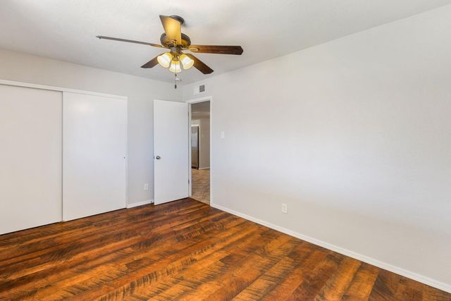 5513 W Waltann Lane, Glendale, AZ 85306