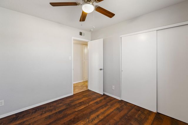 5513 W Waltann Lane, Glendale, AZ 85306