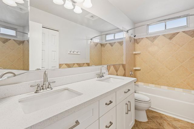 5513 W Waltann Lane, Glendale, AZ 85306
