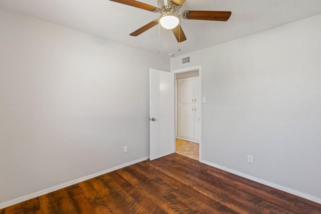 5513 W Waltann Lane, Glendale, AZ 85306