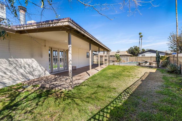 5513 W Waltann Lane, Glendale, AZ 85306