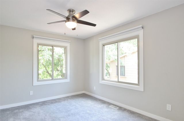 1062 Woodland Park Drive, West Des Moines, IA 50266