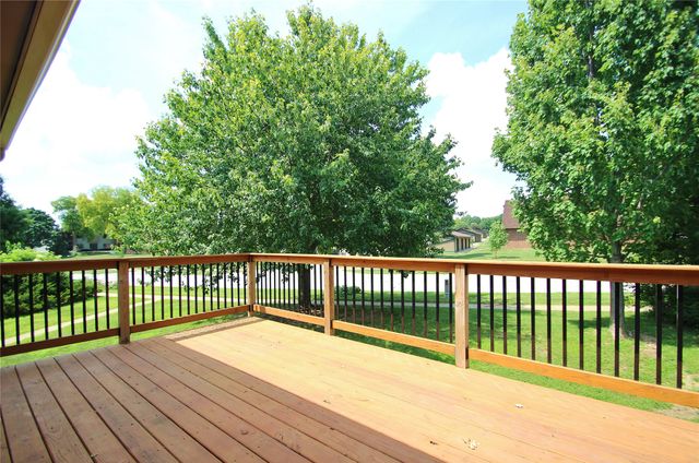 1062 Woodland Park Drive, West Des Moines, IA 50266