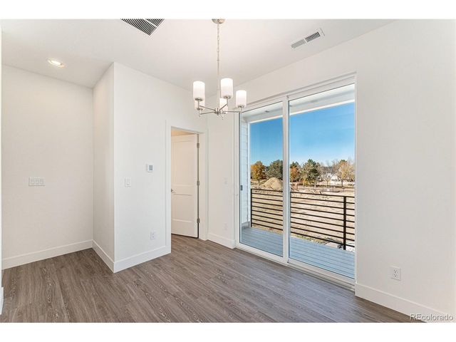 888 S Valentia St 11-102, Denver, CO 80247