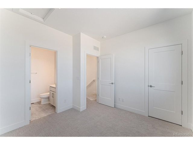 888 S Valentia St 11-102, Denver, CO 80247