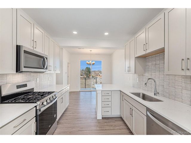 888 S Valentia St 11-102, Denver, CO 80247