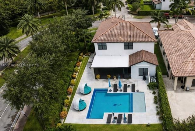 8537 NW 39th Court, Cooper City, FL 33024
