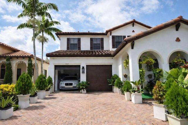 8537 NW 39th Court, Cooper City, FL 33024