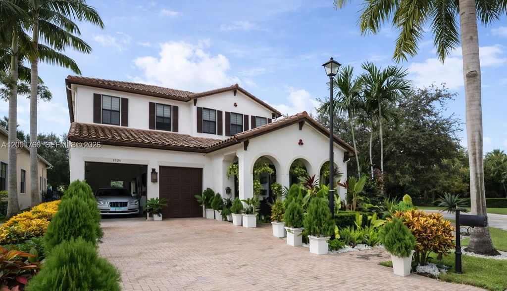 8537 NW 39th Court, Cooper City, FL 33024