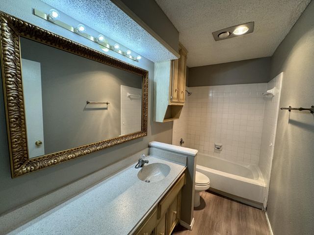 6802 4th Street, UNIT B, Lubbock, TX 79416