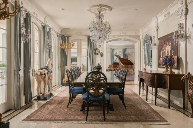2115 River Oaks Boulevard, Houston, TX 77019
