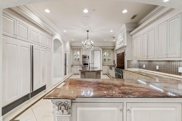 2115 River Oaks Boulevard, Houston, TX 77019