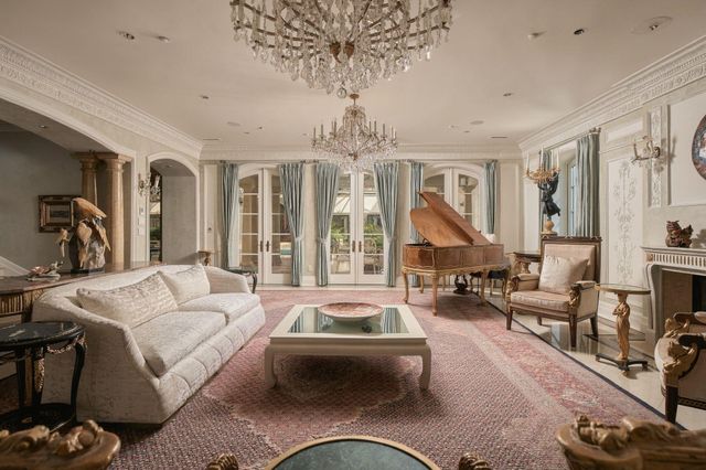 2115 River Oaks Boulevard, Houston, TX 77019