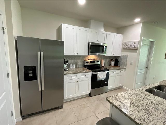 33525 ALWAYS DREAMING COURT, Sorrento, FL 32776