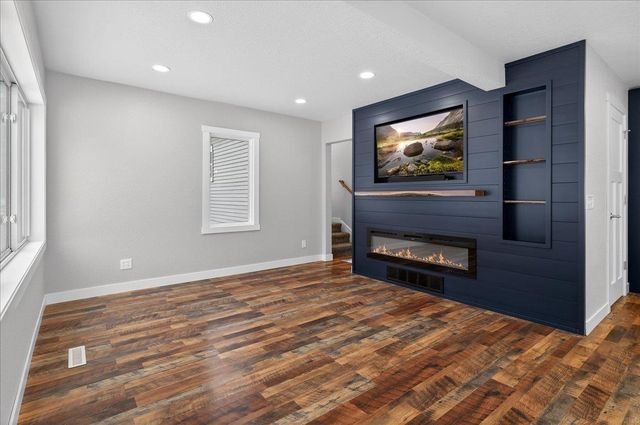 3403 Rownd Street, Cedar Falls, IA 50613