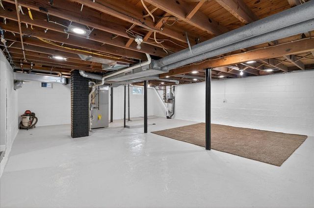 3403 Rownd Street, Cedar Falls, IA 50613