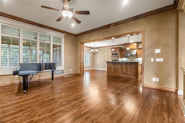 5303 W 124th Court, Overland Park, KS 66209