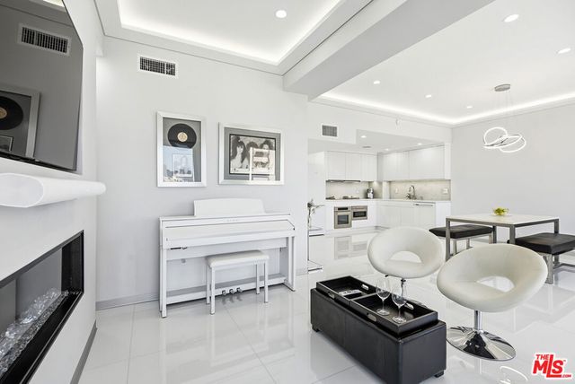 10501 Wilshire Boulevard 1007, Los Angeles, CA 90024