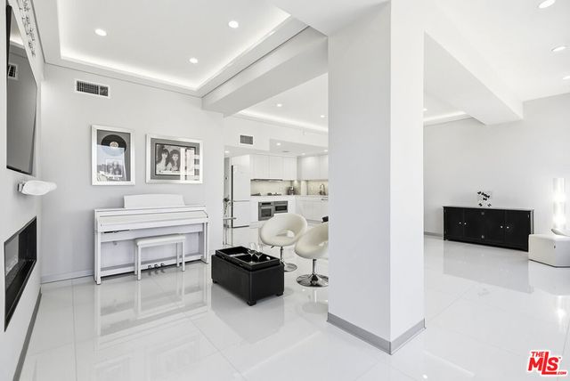 10501 Wilshire Boulevard 1007, Los Angeles, CA 90024