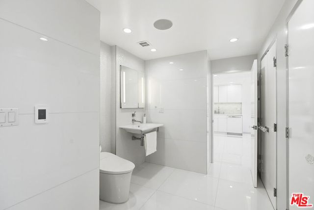 10501 Wilshire Boulevard 1007, Los Angeles, CA 90024