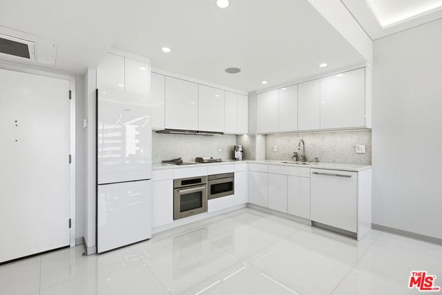 10501 Wilshire Boulevard 1007, Los Angeles, CA 90024